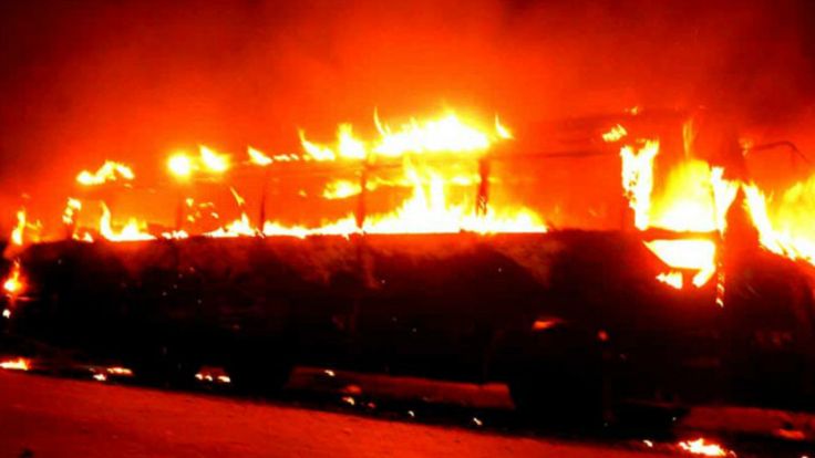 141228135946_bd_bus_fire_640x360_bbc_nocredit