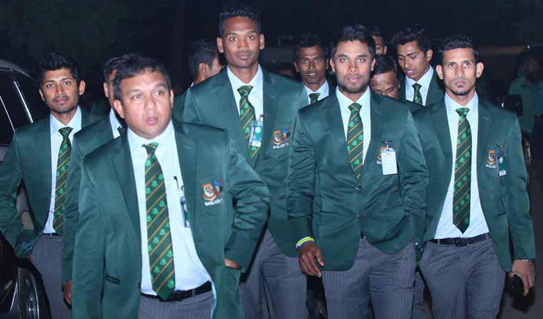Cricket-Team-142203641020150124090100