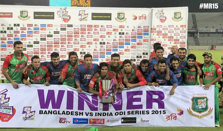 cricket1435178261